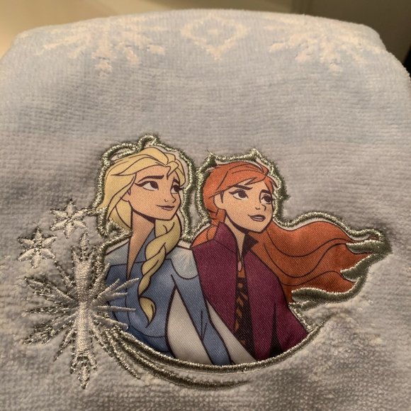 Jay Franco & Sons, Inc. Bath, Skin & Hair Reduced Nwt Disneys Frozen 2 Anna Elsa Hand Towel